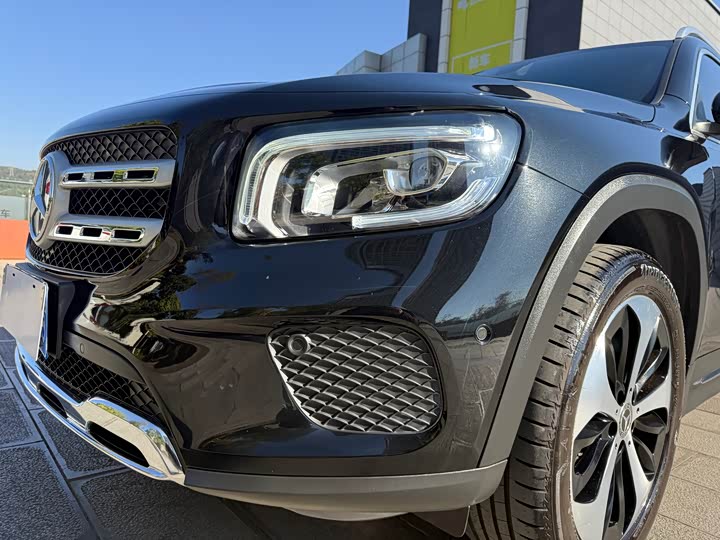 Фото 14 - Mercedes-Benz GLB-Class