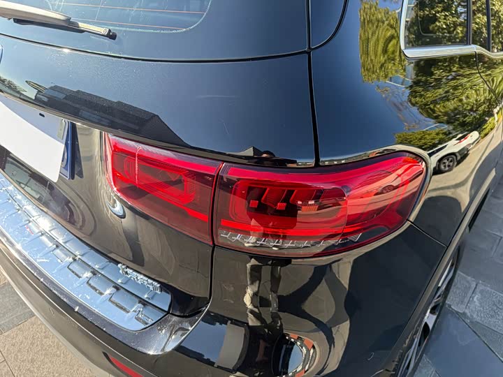 Фото 42 - Mercedes-Benz GLB-Class