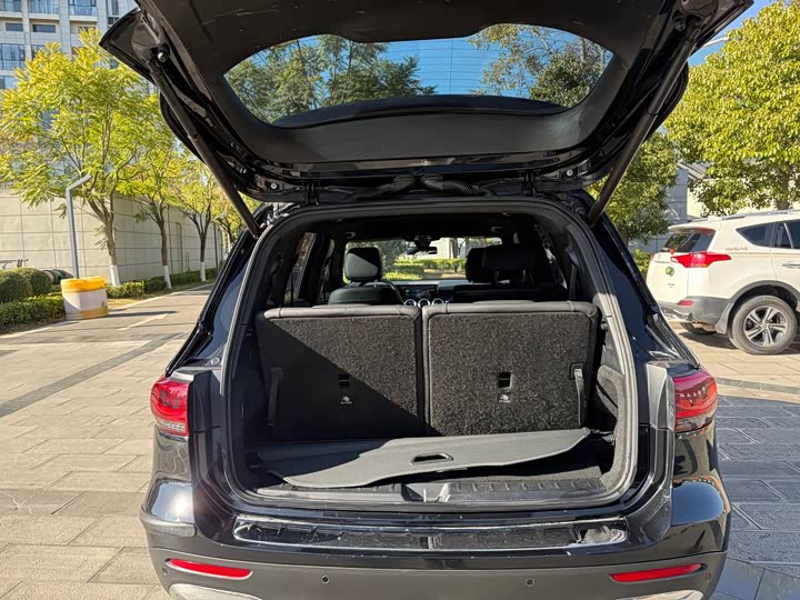 Фото 43 - Mercedes-Benz GLB-Class