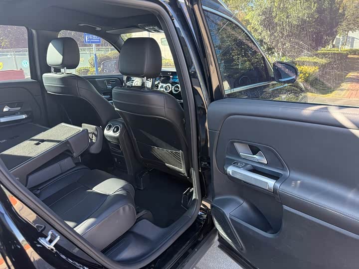 Фото 47 - Mercedes-Benz GLB-Class