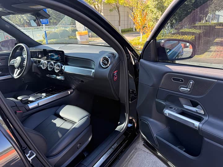 Фото 48 - Mercedes-Benz GLB-Class