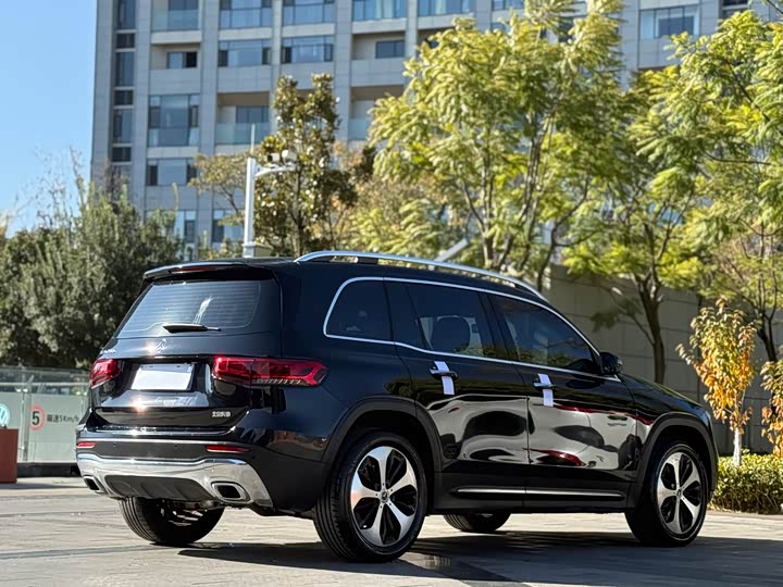 Фото 8 - Mercedes-Benz GLB-Class