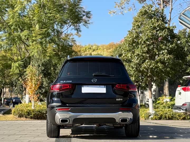 Фото 9 - Mercedes-Benz GLB-Class