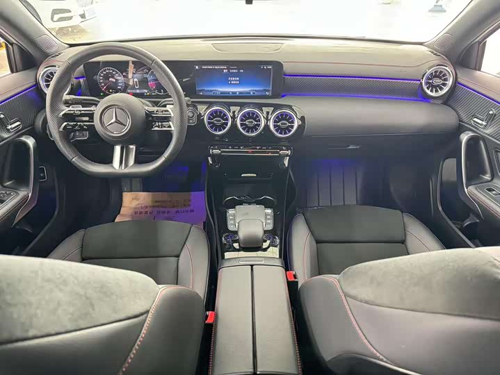 Фото 5 - Mercedes-Benz A-Class