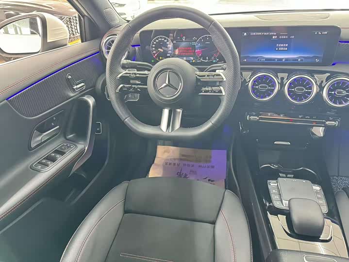 Фото 7 - Mercedes-Benz A-Class