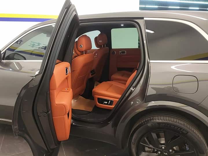 Фото 11 - LiXiang L8