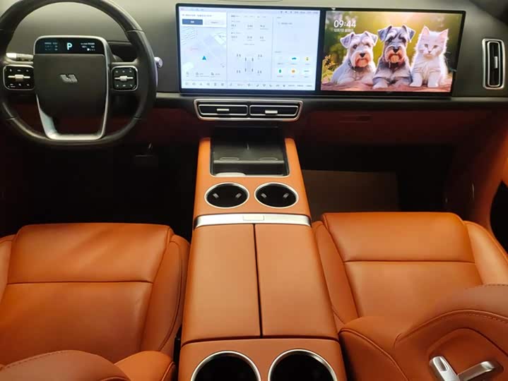 Фото 16 - LiXiang L8