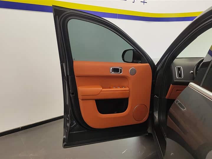 Фото 7 - LiXiang L8