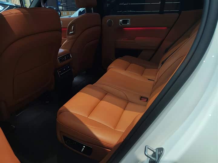 Фото 17 - LiXiang L7