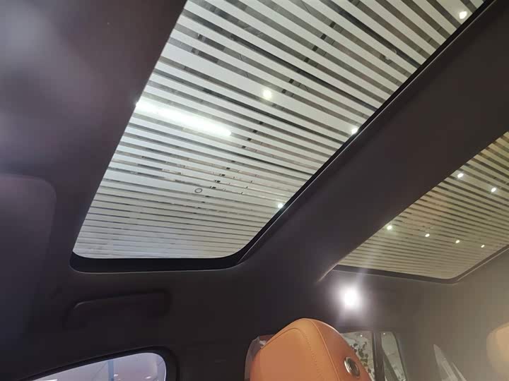 Фото 18 - LiXiang L7