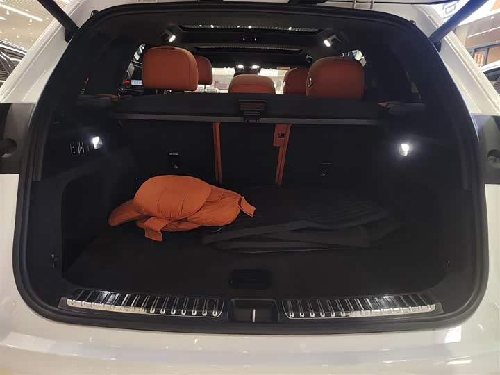 Фото 19 - LiXiang L7