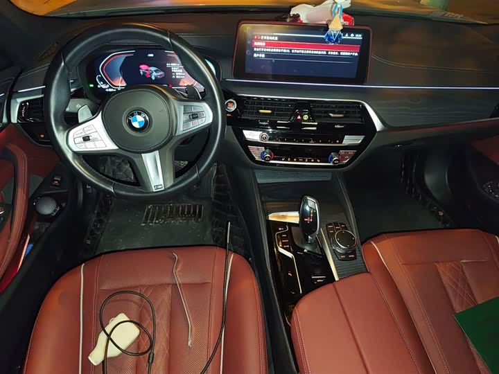 Фото 13 - BMW 5 Series