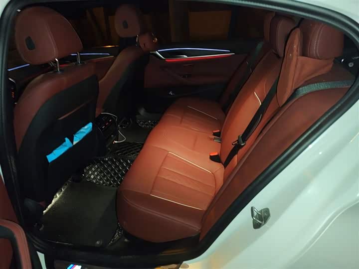 Фото 15 - BMW 5 Series