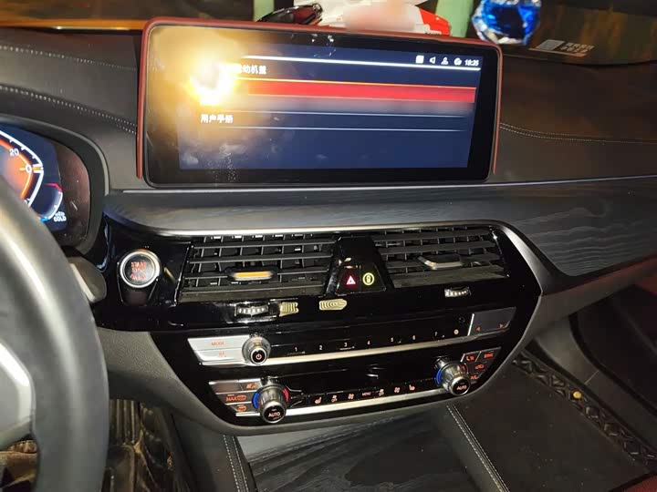 Фото 6 - BMW 5 Series