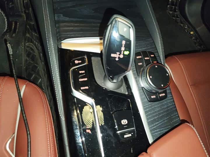 Фото 7 - BMW 5 Series