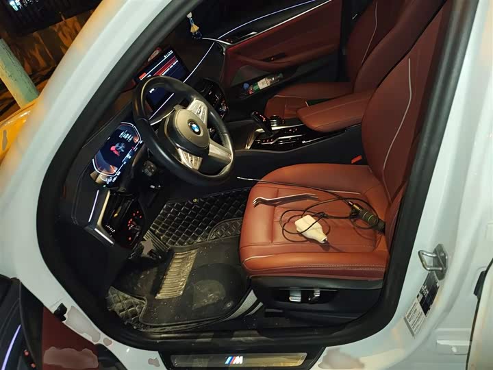 Фото 8 - BMW 5 Series