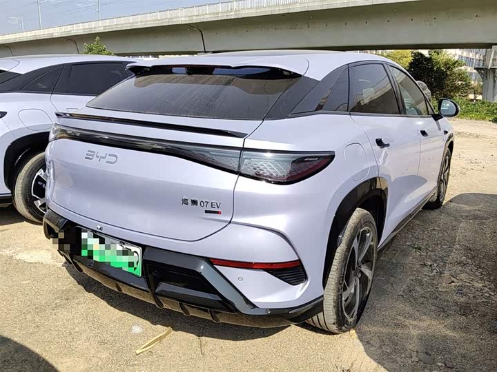 Фото 10 - BYD Sea Lion 07 EV