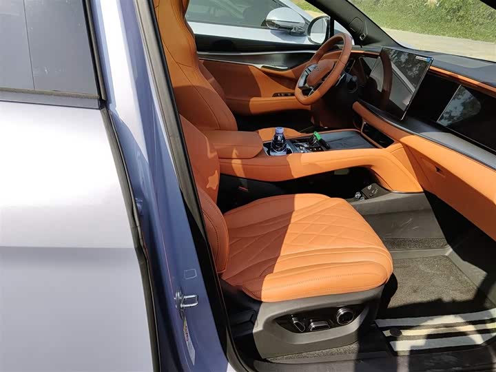 Фото 11 - BYD Sea Lion 07 EV