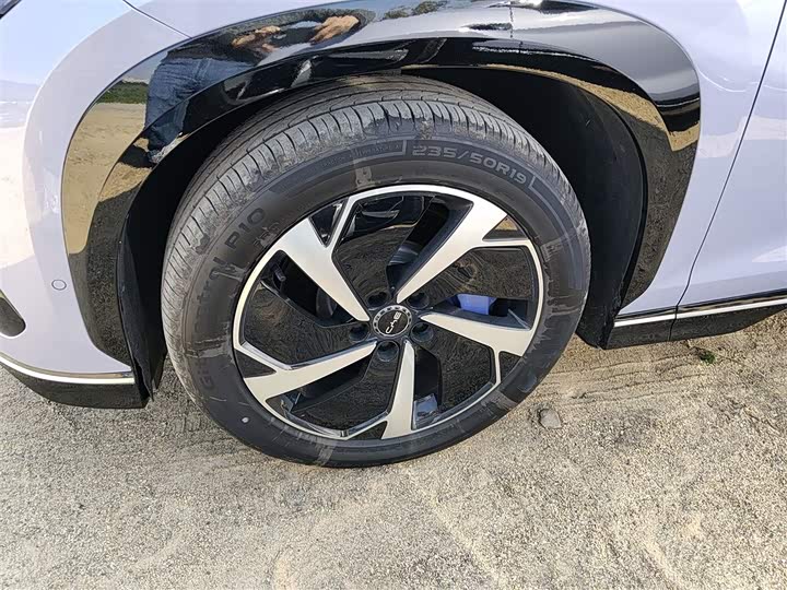 Фото 5 - BYD Sea Lion 07 EV