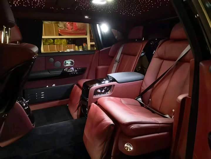Фото 3 - Rolls-Royce Phantom