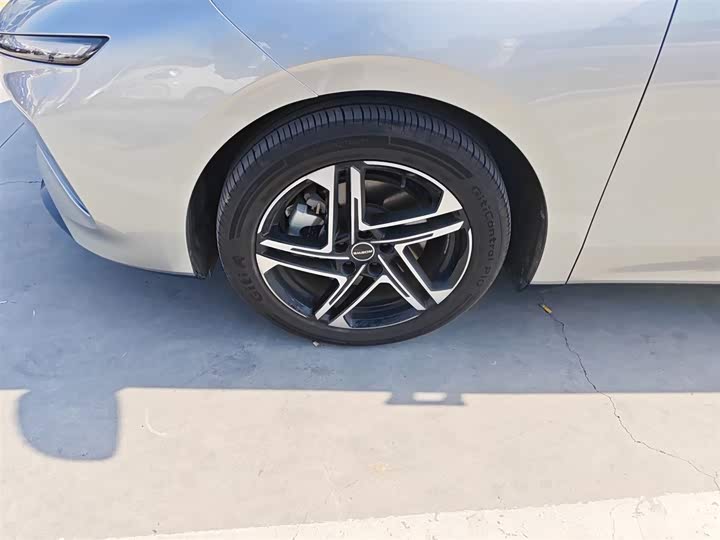 Фото 23 - Roewe D7