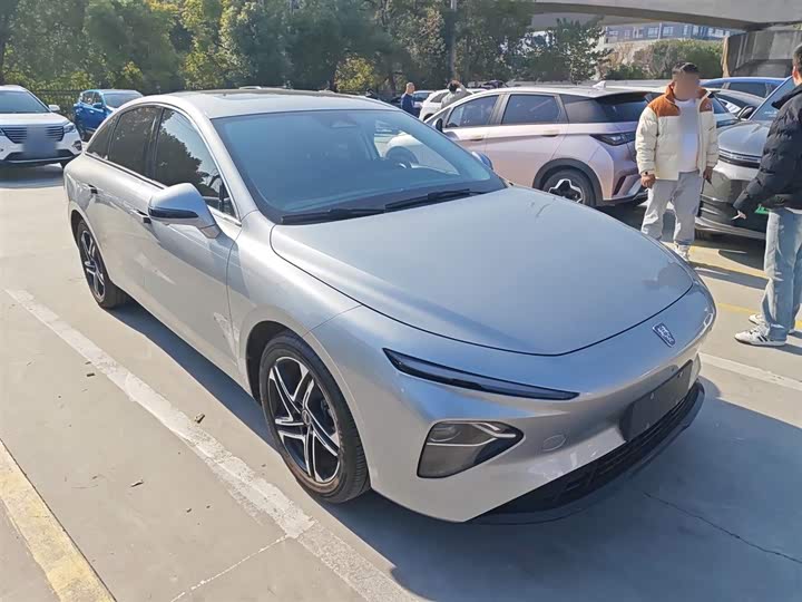 Фото 4 - Roewe D7