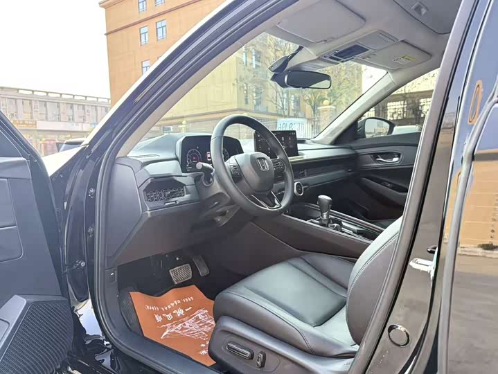 Фото 6 - Honda Accord