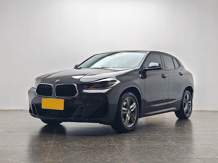 Фото 1 - BMW X2