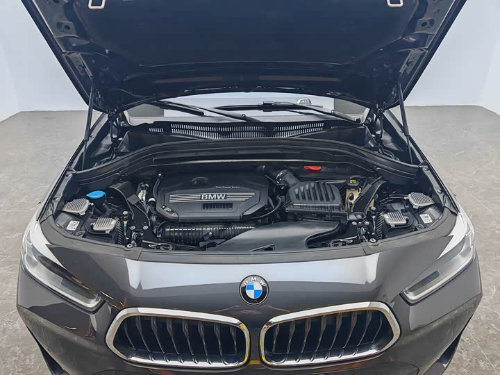 Фото 12 - BMW X2