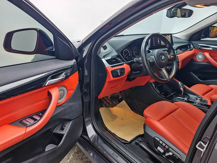 Фото 14 - BMW X2