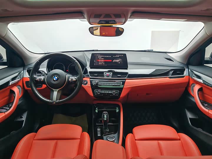 Фото 16 - BMW X2