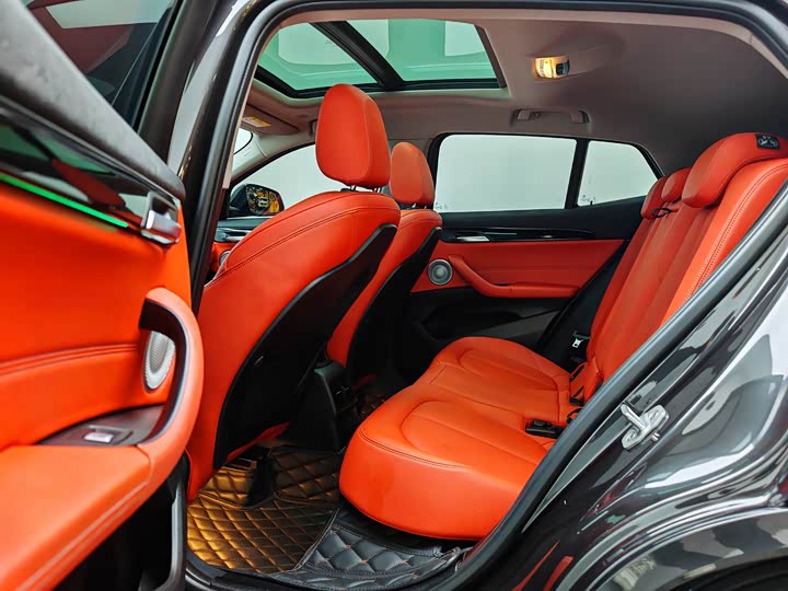 Фото 21 - BMW X2