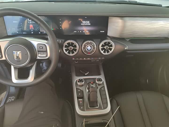 Фото 10 - Tank 300