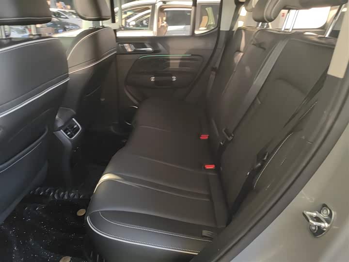 Фото 17 - Tank 300