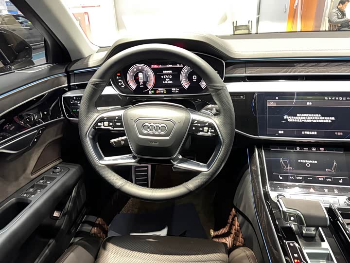 Фото 13 - Audi A8