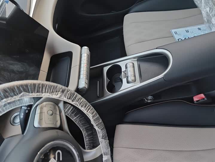 Фото 13 - BYD Dolphin