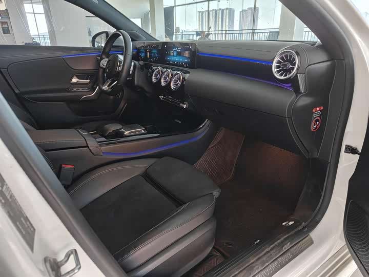 Фото 9 - Mercedes-Benz A-Class