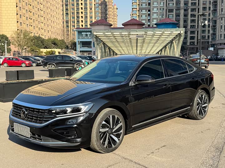 Фото 1 - Volkswagen Passat