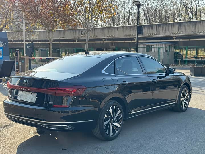 Фото 4 - Volkswagen Passat