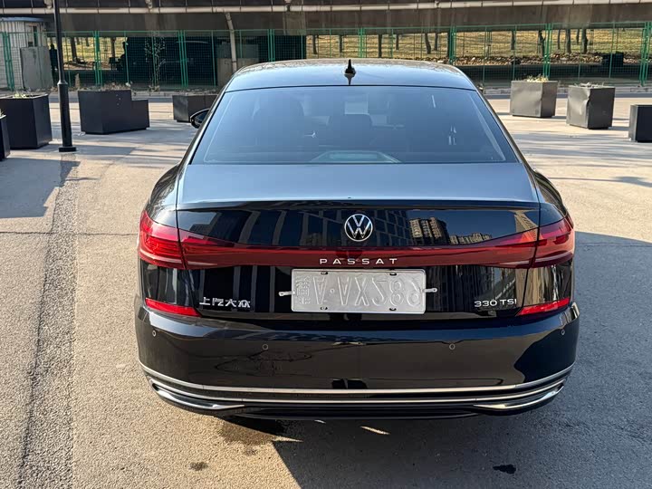 Фото 5 - Volkswagen Passat