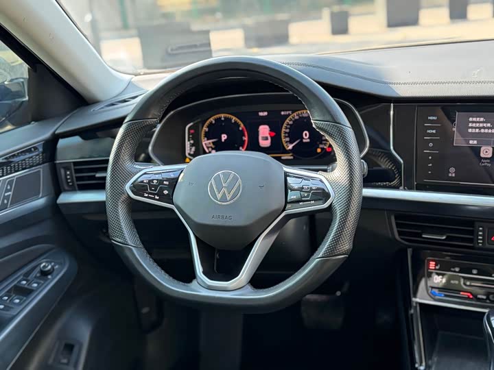 Фото 9 - Volkswagen Passat