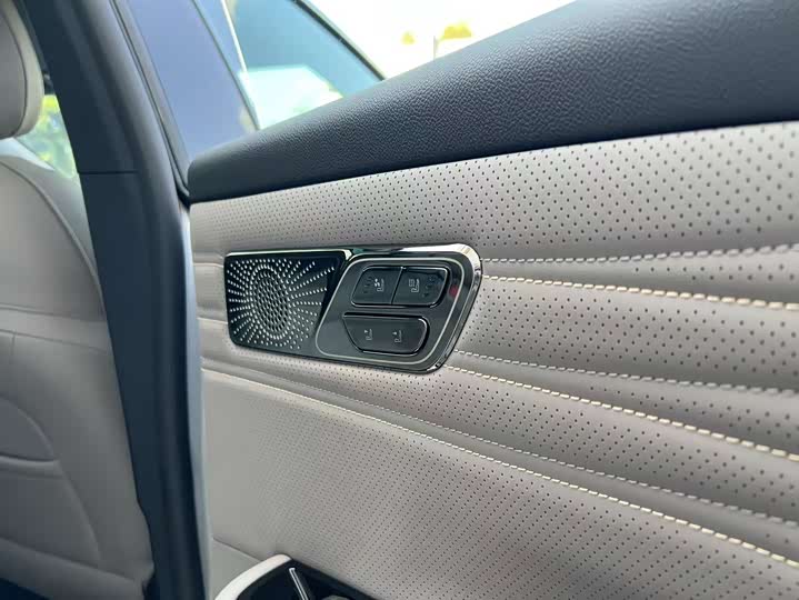 Фото 29 - Geely Galaxy Starshine 8 EM-i