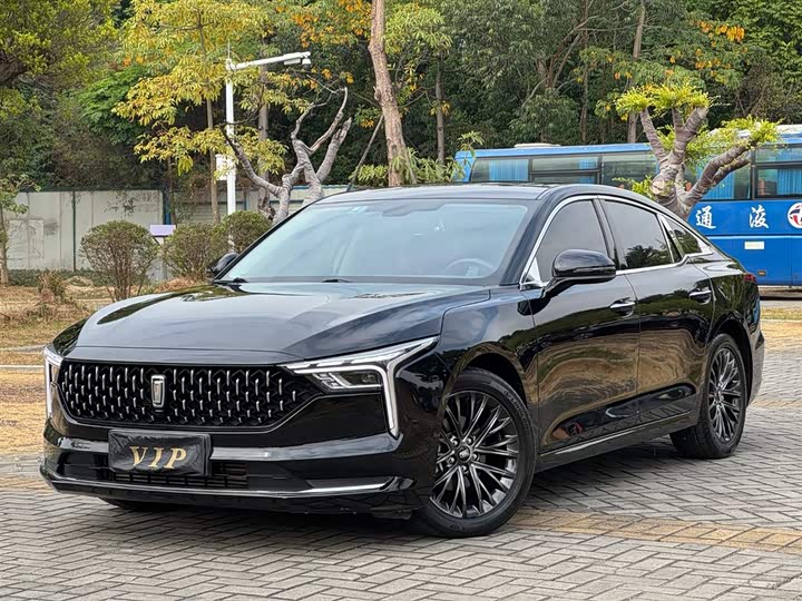 Фото 1 - Bestune B70