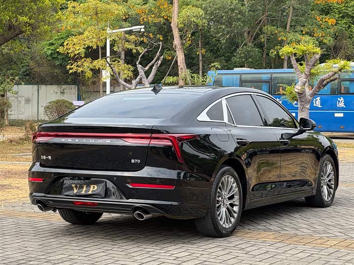 Фото 4 - Bestune B70