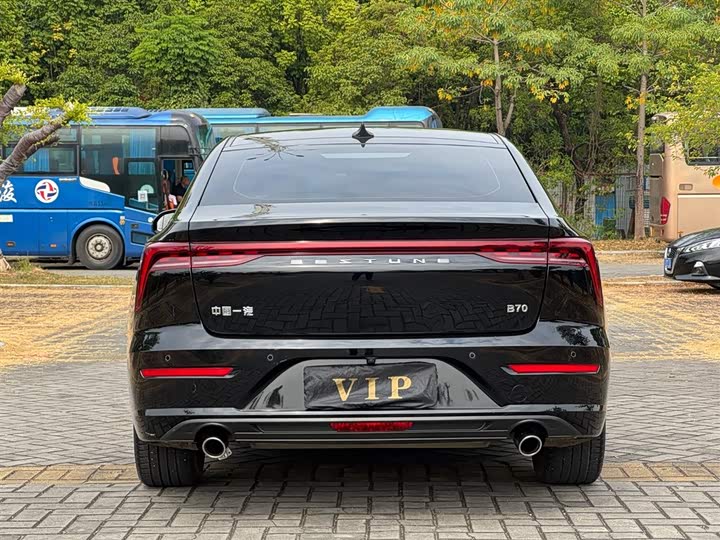 Фото 5 - Bestune B70