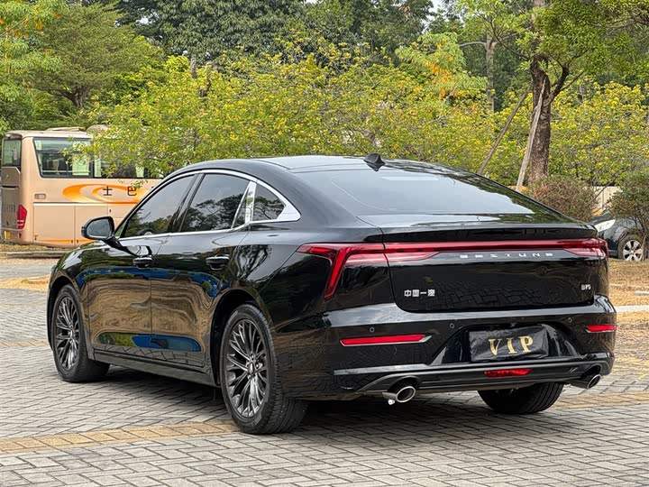 Фото 6 - Bestune B70