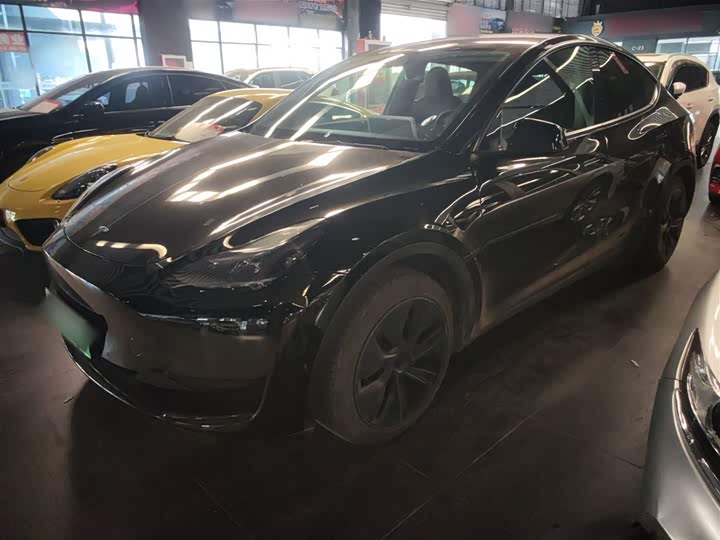 Фото 2 - Tesla Model Y