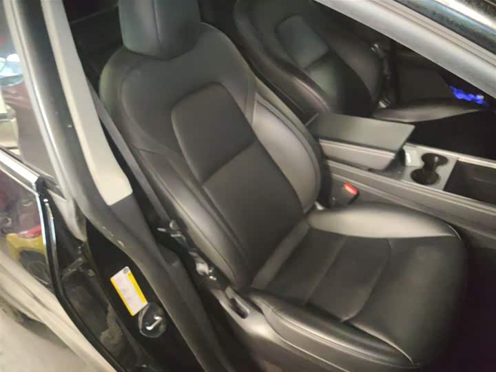 Фото 25 - Tesla Model Y