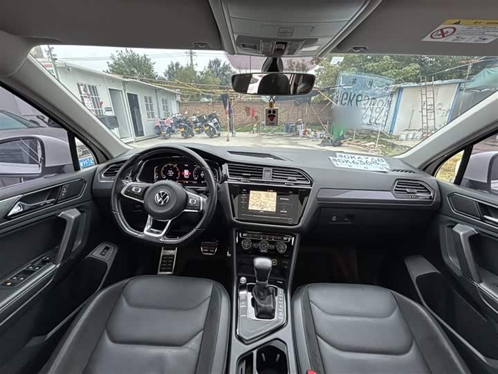 Фото 9 - Volkswagen Tiguan L Pro