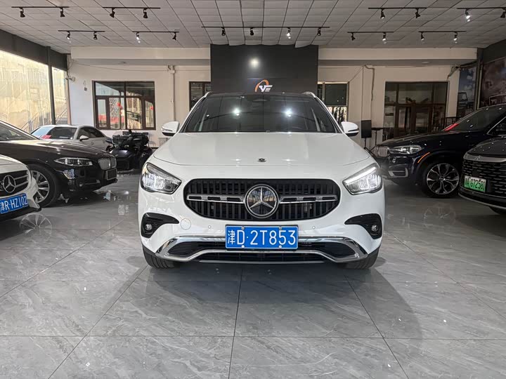 Фото 2 - Mercedes-Benz GLA-Class